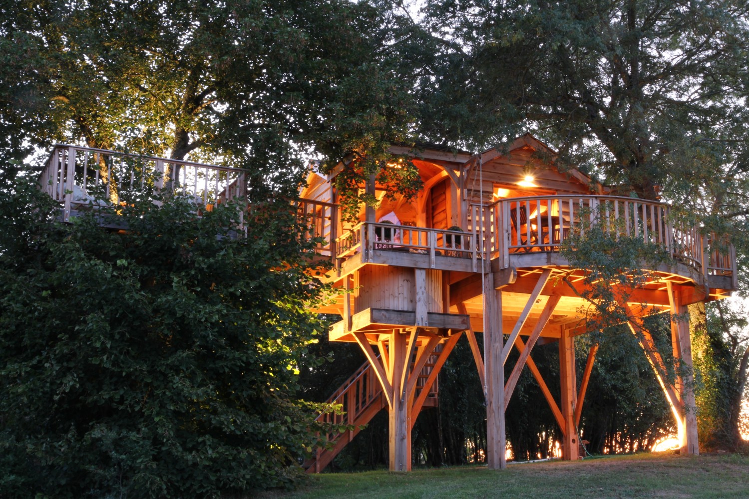 Location cabanes arboricoles Cabane Spa Annuaire site Web