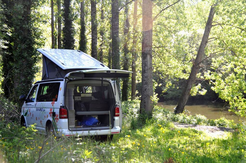 VAN-AWAY_roadtrip_camper_van_amenage_aveyron_11