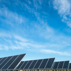 Découvrez le futur de l'énergie solaire avec un fabricant d'onduleurs innovant